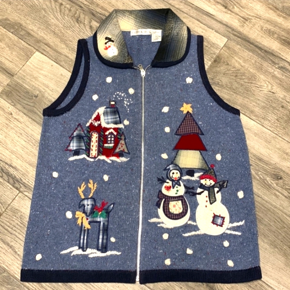 Victoria Jones/Christmas Sweater/Medium/Sweater Vest/Cute/Grandma/EUC